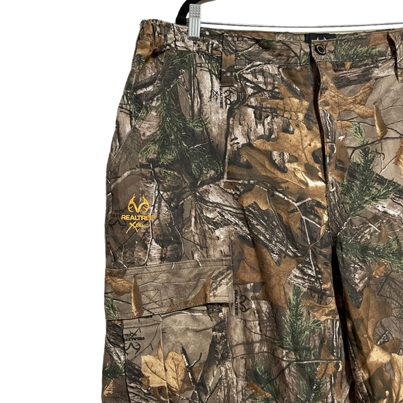 Realtree Xtra Camo Cargo Hunting Pants Size XL 40 - 42 Waist Band - Picture 2 of 9
